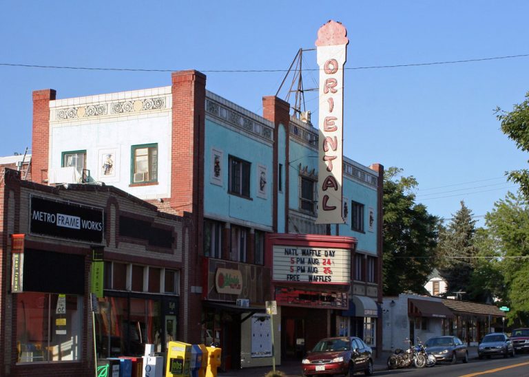 Night Out In The Tennyson Neighborhood Shop Tennyson